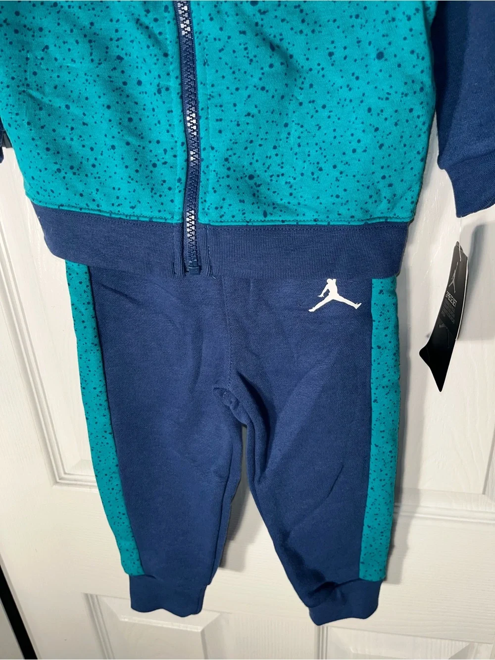Air Jordan Infant Boy’s Jogger Full Zip 2 Piece Set Jumpman Speckle 24Months